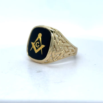 9ct Yellow Gold Large Onyx Square & Compass Ring Celtic Design