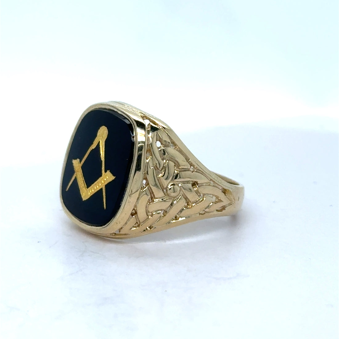 9ct Yellow Gold Large Onyx Square & Compass Ring Celtic Design