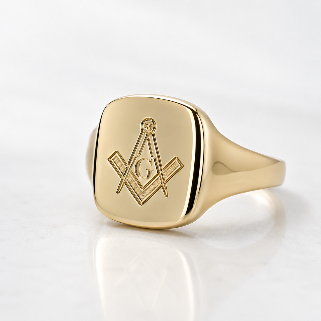 9ct Yellow Gold Square And Compass Masonic Ring