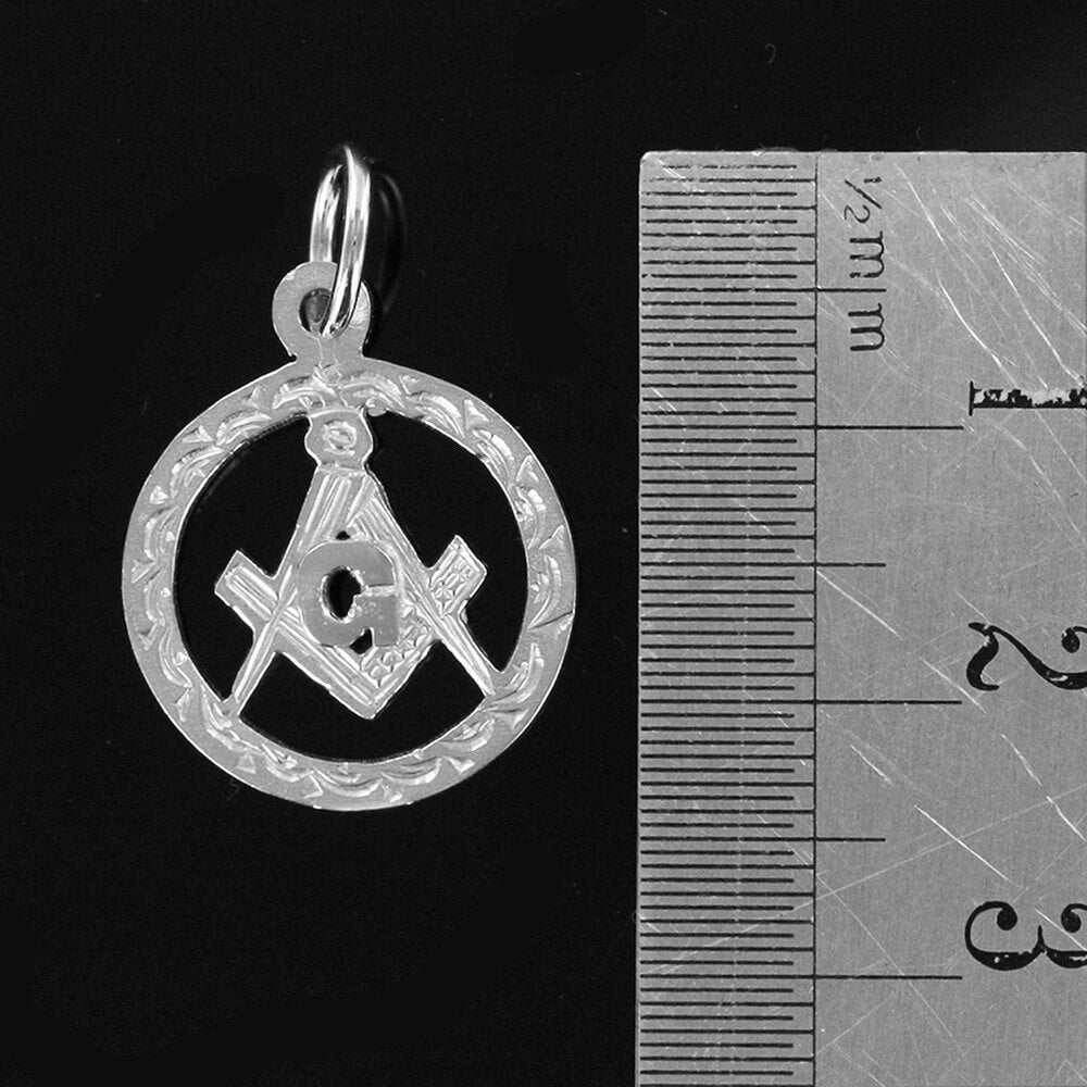 Small Circle Pendant in Silver with the Square and Compass Symbol