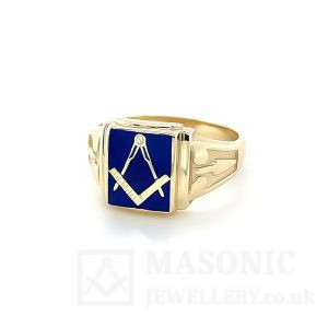 blue 9ct yellow gold square & compass detailed ring